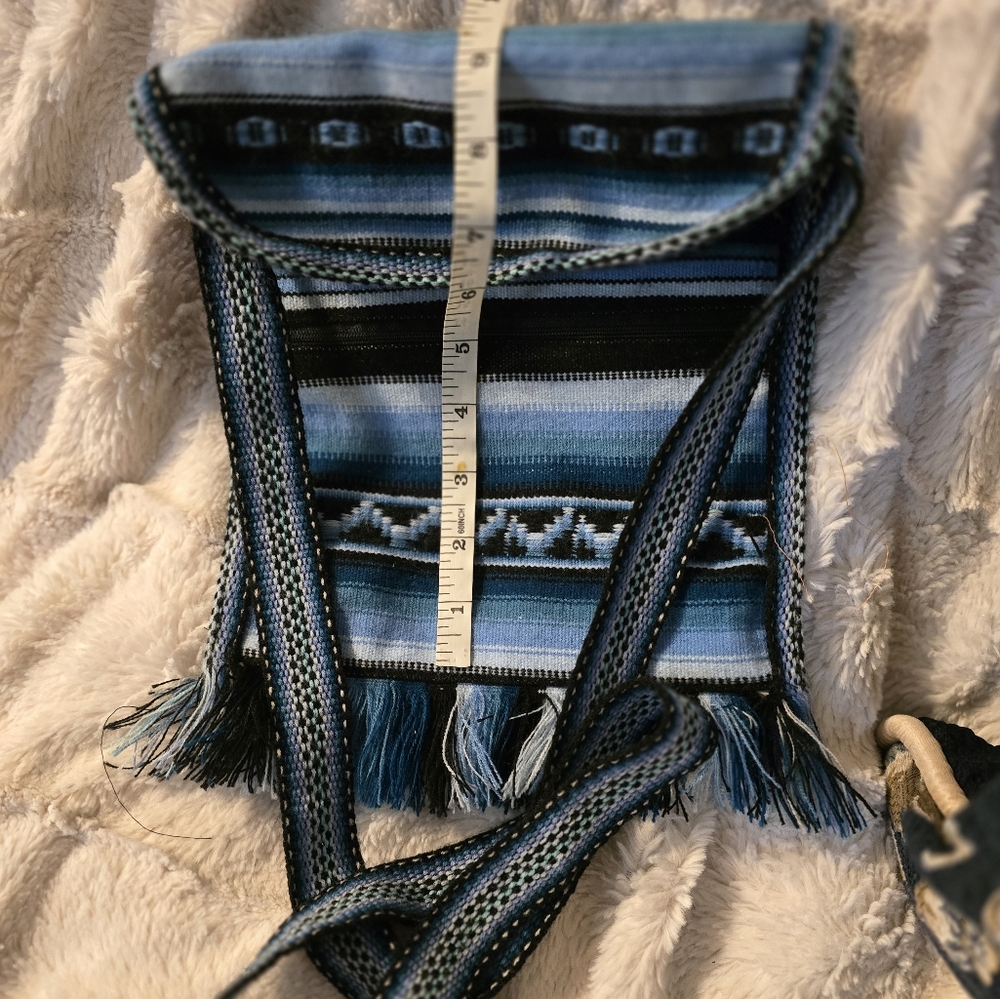 There is no name on this little bag. It's super cute